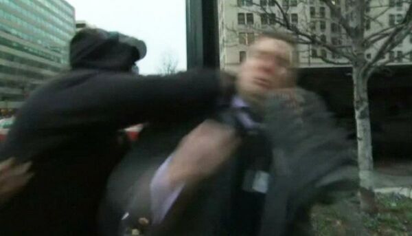 Richard-spencer-punched-in-the-face-AP-1120.jpg
